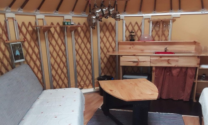 Aldeguer Alquiler De RV | Yurt for 4