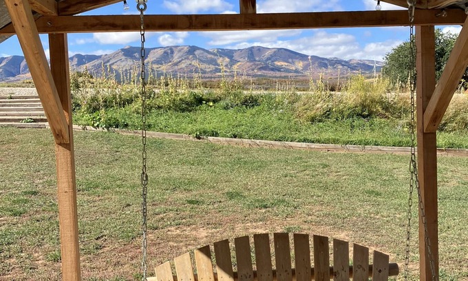Monticello Alquiler De RV | Yurts built from grain silos! Unique and cozy. Southeast Utah