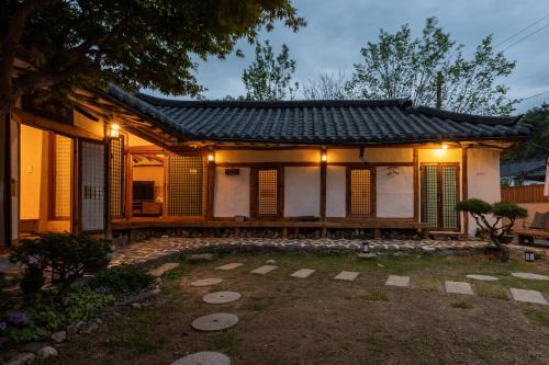 Yangpyeong Casa | Yusunjae Hanok Pension