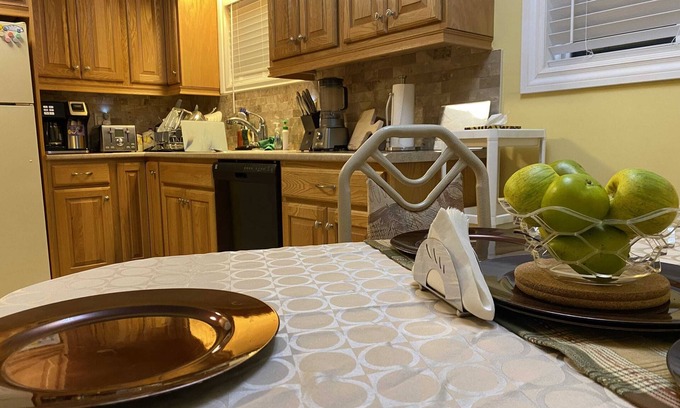 Malton Casa | YYZ Parkview Suites- Your Park, Community, Family!