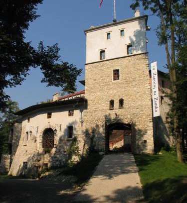 Korzkiew Villa | Zamek Korzkiew