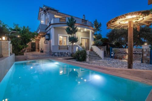 Mouzaki Casa | Zamor Family Villa 1