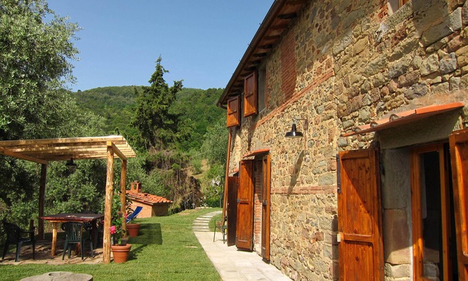 Pescia Casa | Zano PodereZano la casa - apartamento para 6 personas