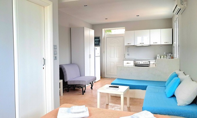 Elation Apartamento | Zante Hideaway I near Shipwreck Beach
