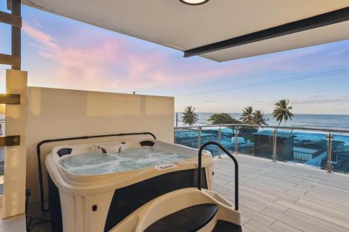 Arecibo Pueblo Apartamento | Zaturn Beach House