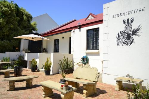 Moreleta Park Casa | Zebra Cottage