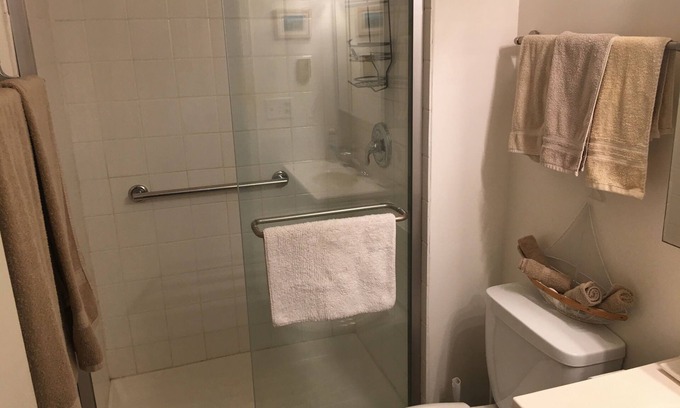 Riverside Apartamento | Zee’s hideaway 4433
