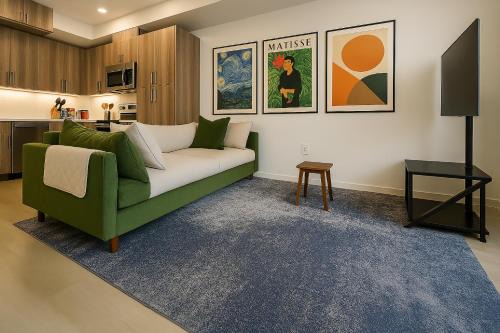 West Oakland Casa | Zen Den at Ciph Lab, Eco-Tech, Private Room, Direct BART Access to SF
