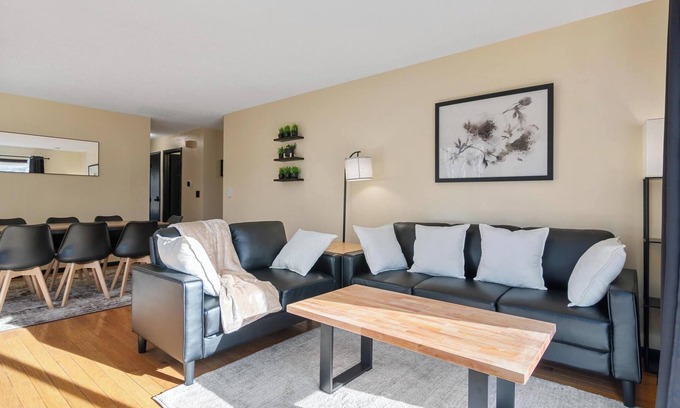 Cottage Grove Casa | Zen Den Oasis: Retreat in Nature, 4-Bedroom Home on 10 Acres of Private Land