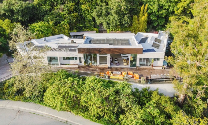 Beverly Hills Casa | Zen Estate - Luxurious 5BR Beverly Hills Sanctuary with Pool & Canyon Views