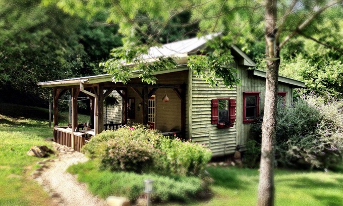 Tiger Cabaña | Zen Mountain Escape: Rivers, Nature, Wineries & Solitude