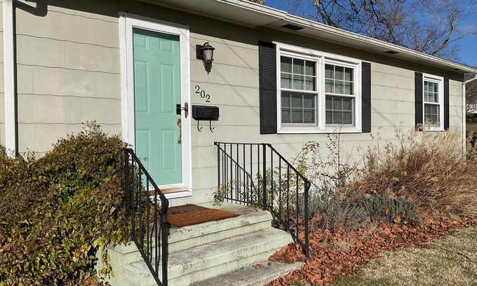 Berlin Casa | Zen on Main St. Restore mind & body at our hermitage in historic Berlin, MD.