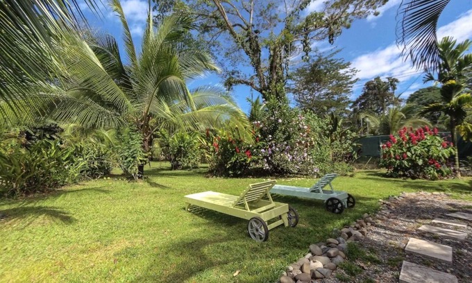 Puerto Viejo de Talamanca Apartamento | Retiro de la selva zen 2 bicicletas incluidas con el alquiler