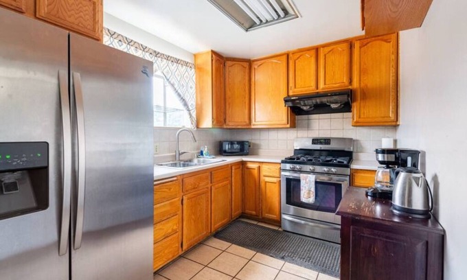 Monterey Park Casa | Zen Single House in Monterey Park LA
