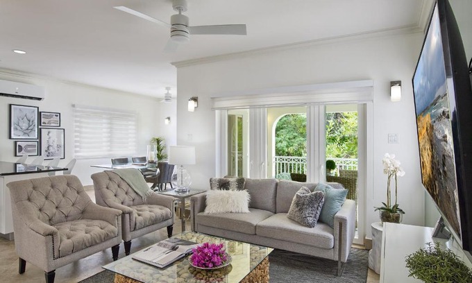 Gibbes Casa | Zenbreak KingsGate 1