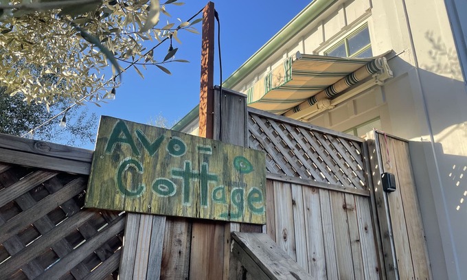 Carpinteria Cabaña | Zenful Avo-Cottage w/hot tub — 5 min from the beach & hiking!