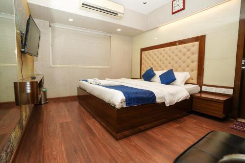 Powai Apartamento | Zenith Homes - Powai Suites