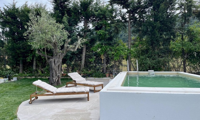 Vourvourou Casa | Zennova 25 Casa Mocha