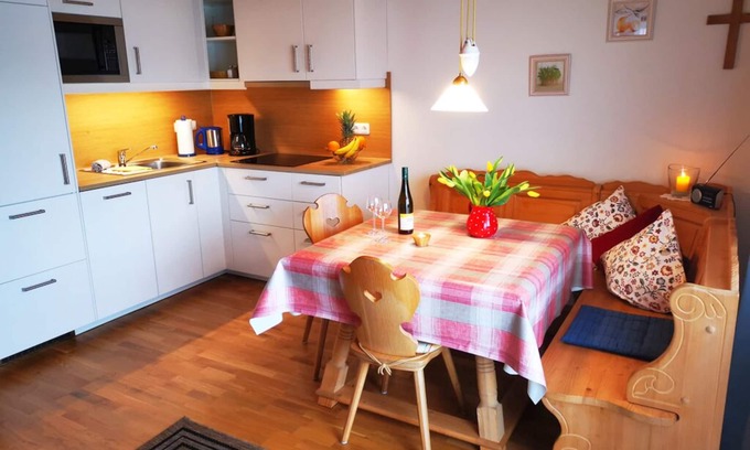 Aunham Apartamento | Zentral gelegene Ferienwohnung (55m2) im 1. OG mit Balkon
