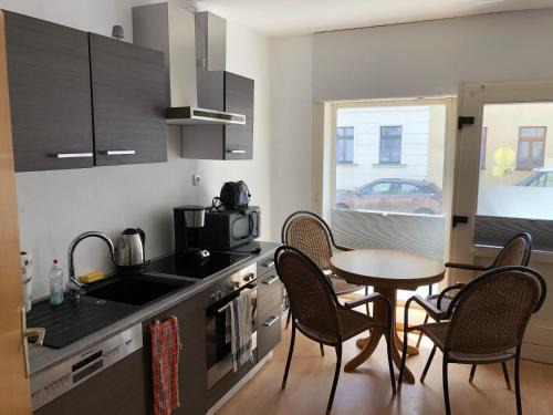 Neustadt Apartamento | Zentrale 2 Zimmer EG Wohnung mit Balkon