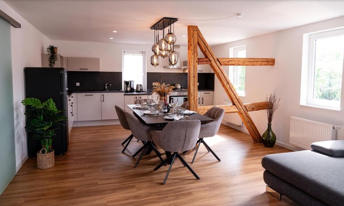 Tauberbischofsheim Apartamento | Zentrale Maisonette-Wohnung in TBB