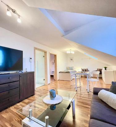 Neuwied Apartamento | Zentrales Studio mit Schlafgalerie bis 4 Gäste