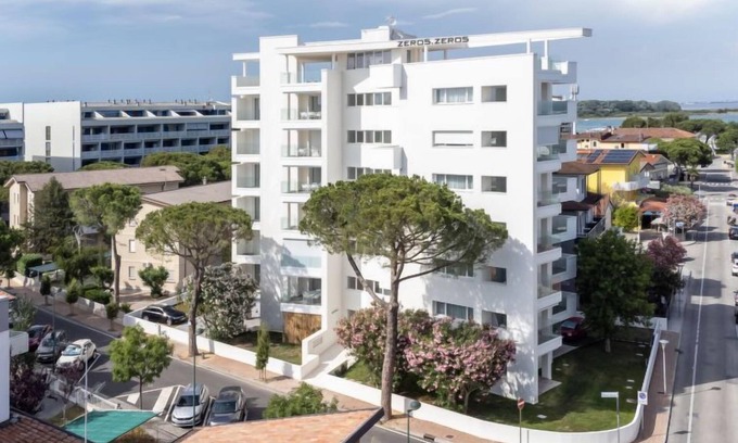 Lignano Sabbiadoro Apartamento | Zero5.Zero5 Residence by Interhome