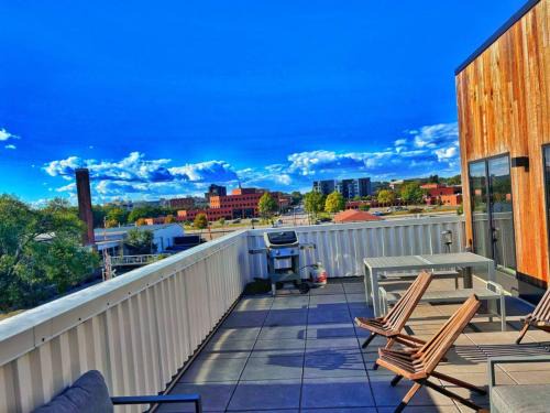 Downtown Des Moines Apartamento | Zesty Orange Abode (438)