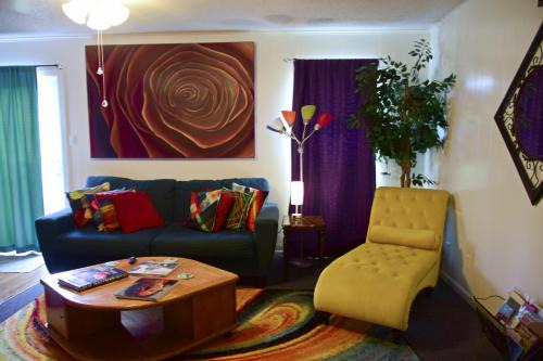 Barton Hills Casa | Zilker&Barton MuseumHome, Ideal for F1, Holidays & Extended Stays