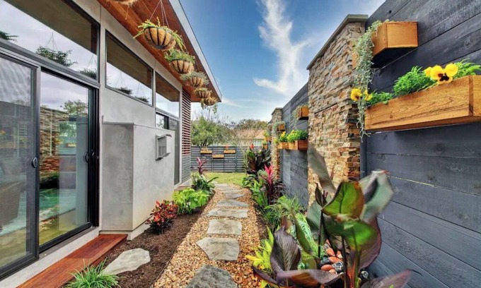 South Lamar Casa | Zilker Zen Sanctuary