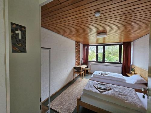 Gomadingen Apartamento | Zimmer 1