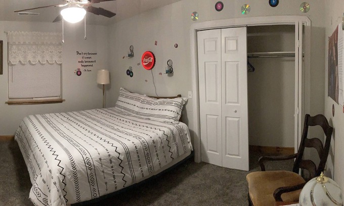 Hildale Casa | Zion’s South Hideaway Retro Room