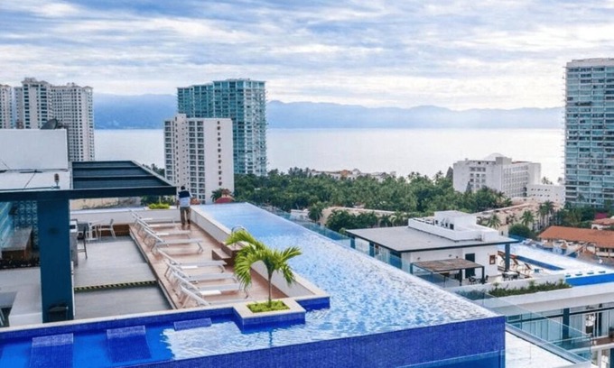 Fluvial Vallarta Apartamento | Zoho Skies 1 BDR, 1 Bath, with parking