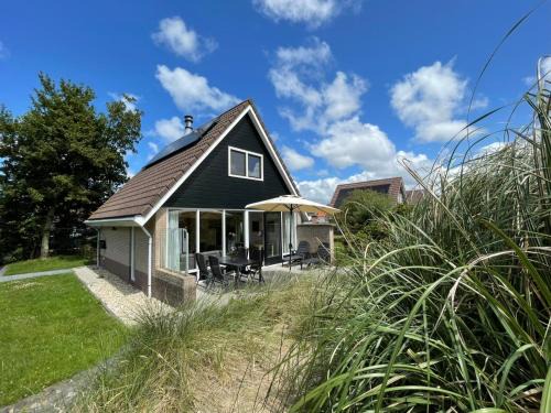 Sint Maarten Casa | Zon op de Wielen by Droomvilla