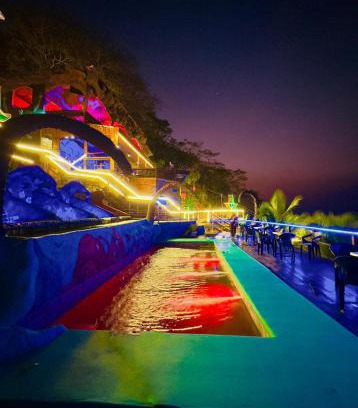 Lepanto Hotel | Zona de Piratas
