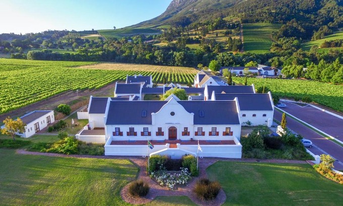 Cape Winelands Casa | Zorgvliet Wines Country Lodge