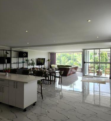 Suva Apartamento | Zoya Penthouse No 10