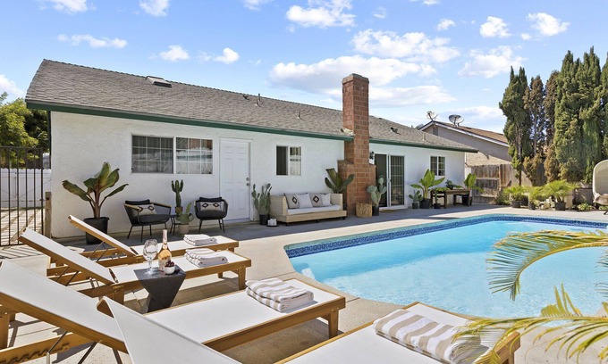 Ventura Casa | Zuni Tranquillo - Pool Oasis in Sunny Ventura