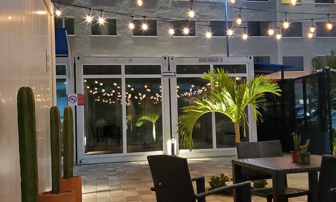 Paraíso Hotel | ZURBAN TRAVELERS
