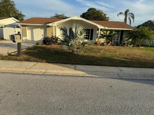 New Port Richey East Casa | Zyon Cozy Home