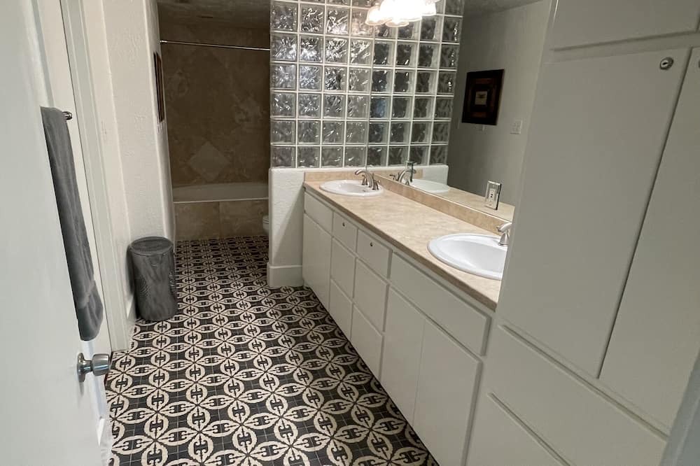 foto de Baño en South River City