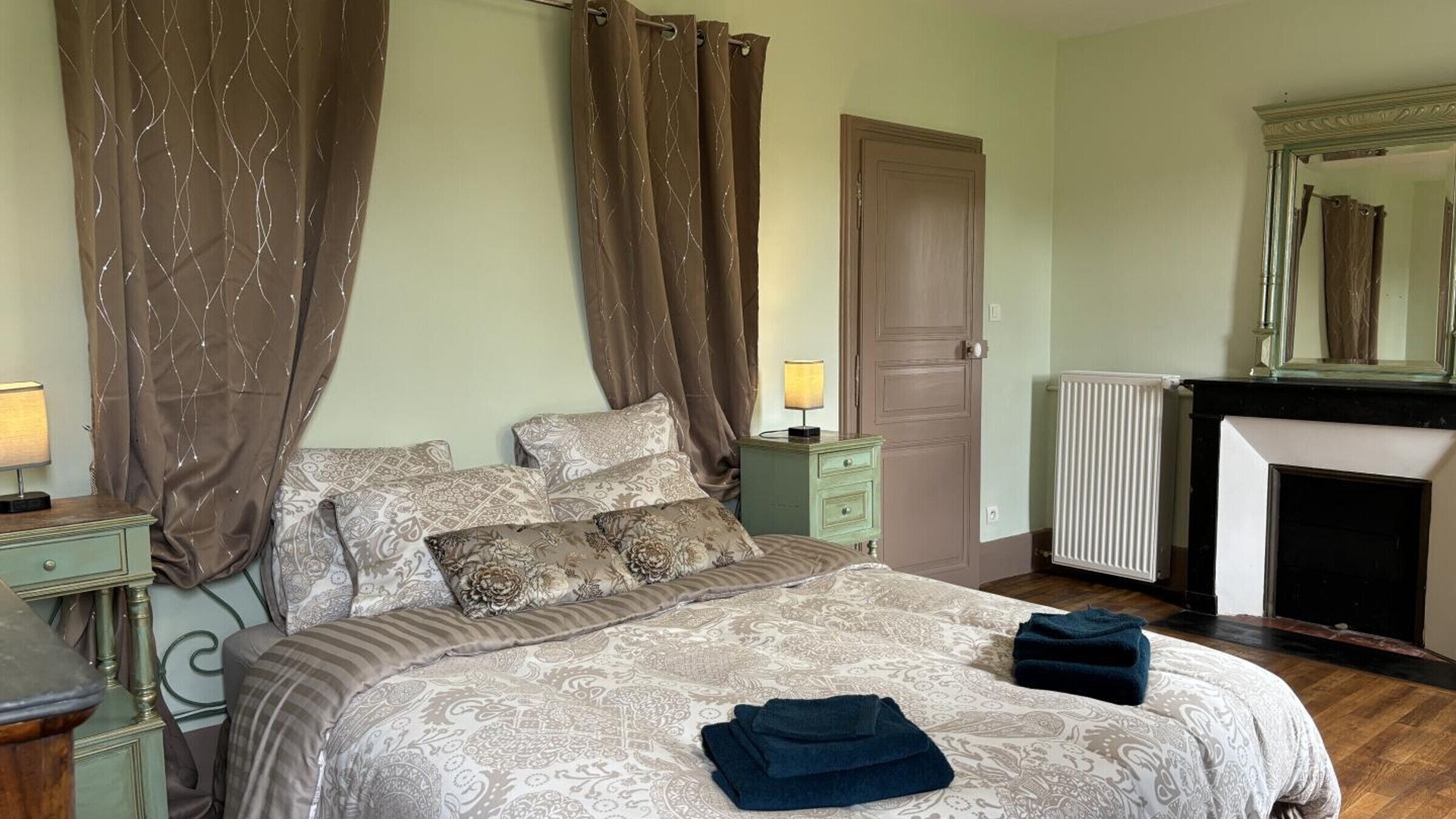foto de Dormitorio en Jaligny-sur-Besbre