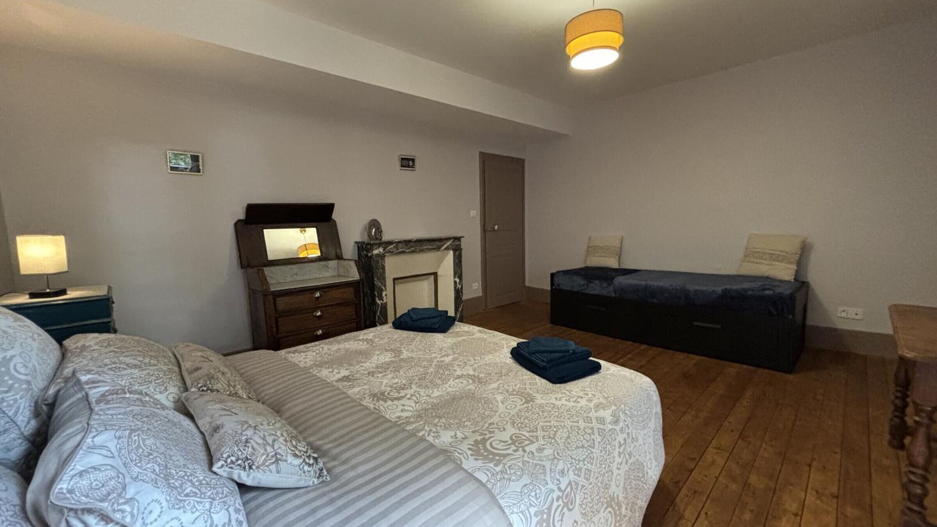 foto de Dormitorio en Jaligny-sur-Besbre