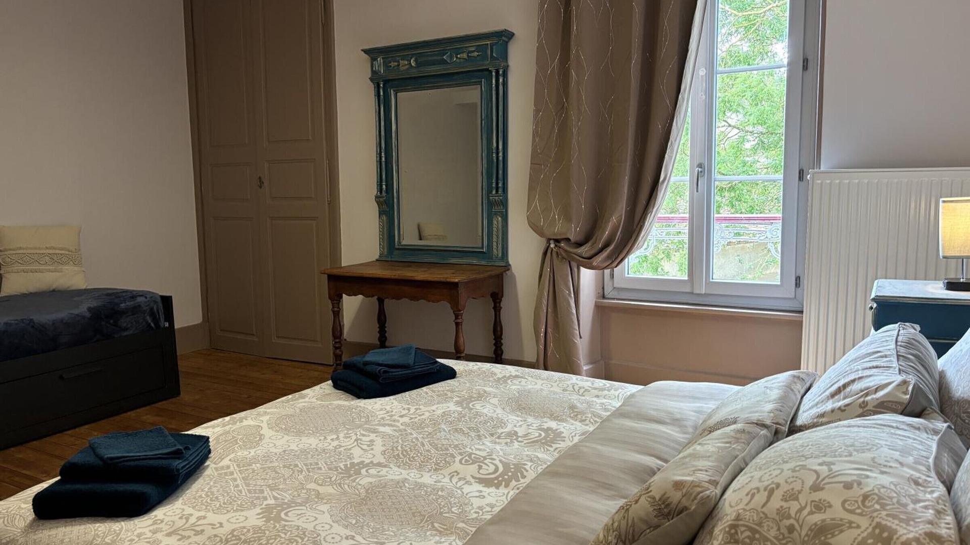 foto de Dormitorio en Jaligny-sur-Besbre