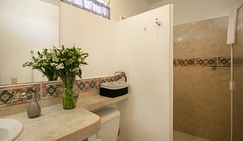 Department E: one bedroom king size bed