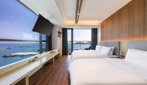 Habitación Premium con 2 camas individuales, terraza, vistas al mar