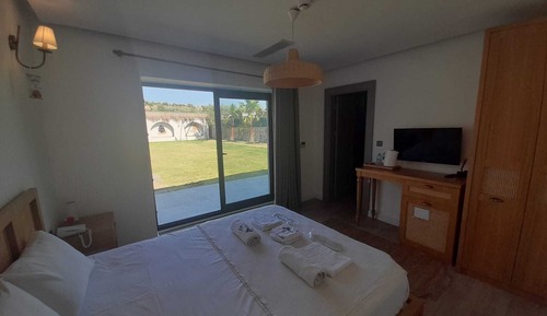 Deluxe Room, Non Smoking, Garden View