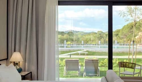 Habitación Deluxe, vistas a la piscina (Infinity | 2+2)
