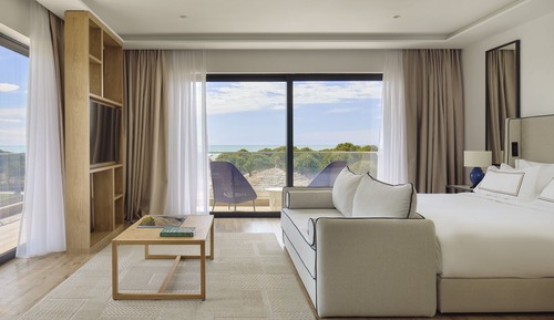 The Level Grand Suite Beachside Adults Only