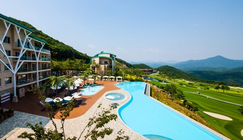 [Activity PKG(for2)]Gold Grand Suite(No Kitchen/Park View/Bed) -Choose1 of Ant world/Luge World/Pool